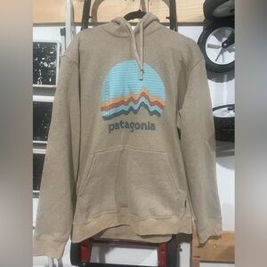 Patagonia Hoodie Pullover Sz XL Tan Mountain